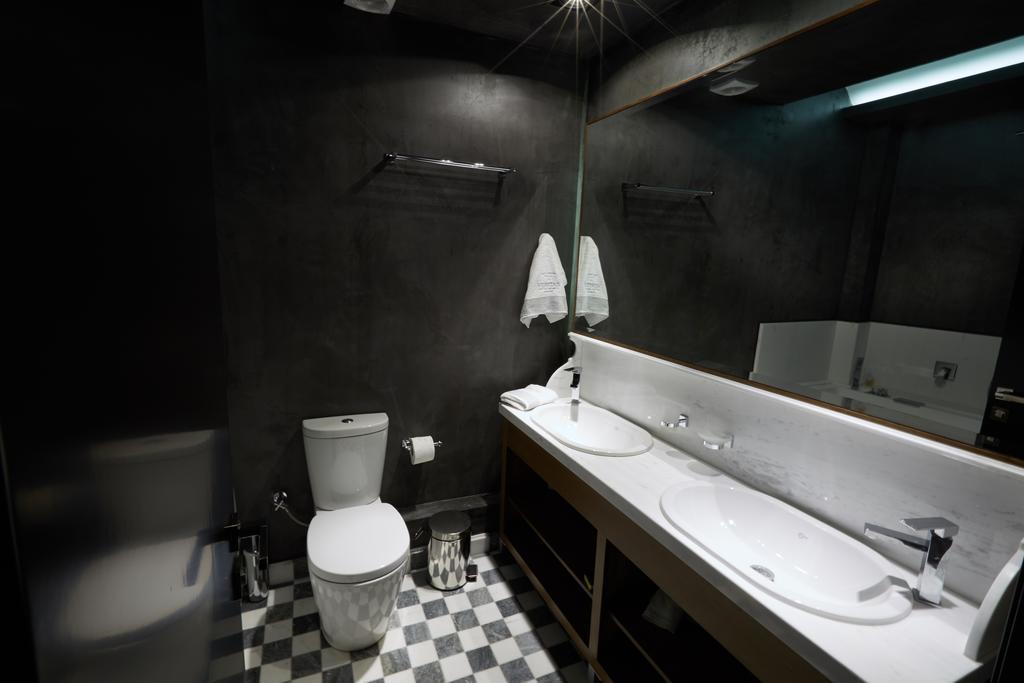 Veritas Boutique Art Hotel เวเรีย ภายนอก รูปภาพ