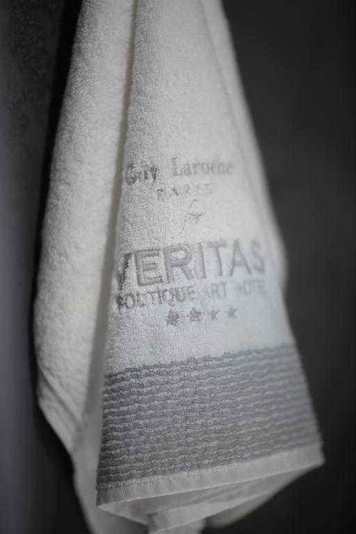 Veritas Boutique Art Hotel เวเรีย ภายนอก รูปภาพ