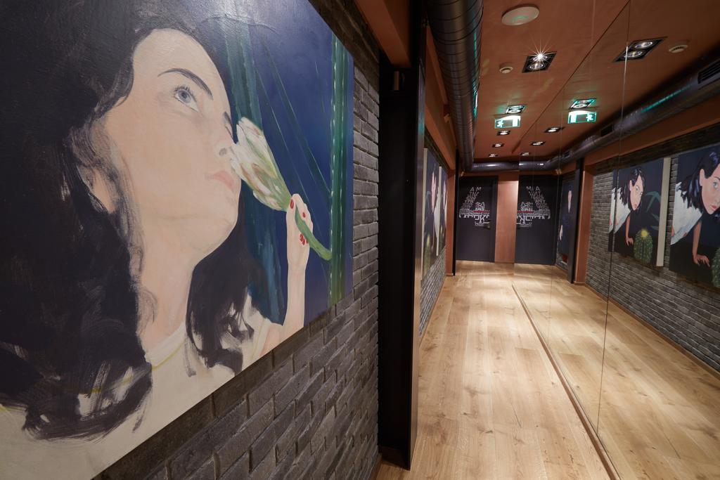 Veritas Boutique Art Hotel เวเรีย ภายนอก รูปภาพ