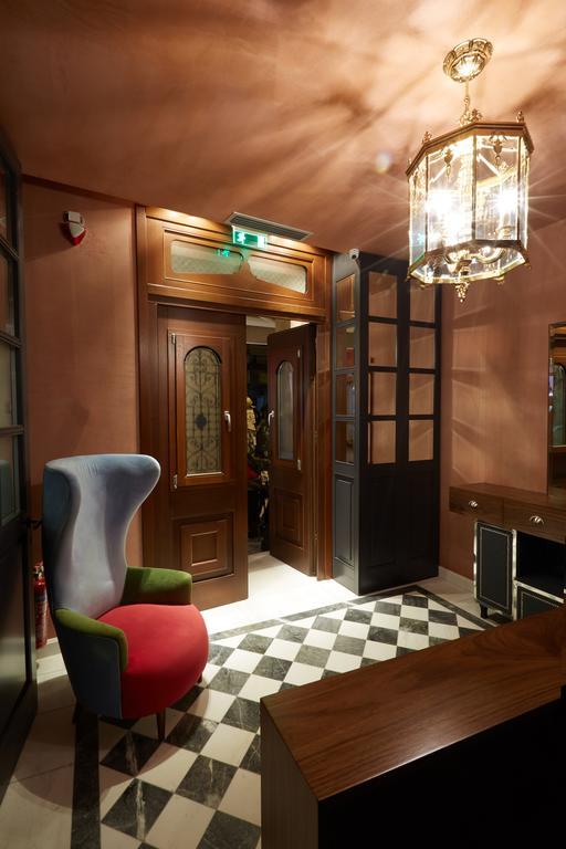Veritas Boutique Art Hotel เวเรีย ภายนอก รูปภาพ